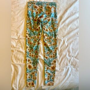 Teeki yoga pants, size small